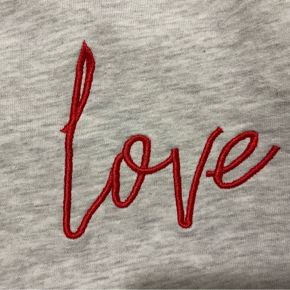 ***π3 for $35./NWOT French Connection light heather grey sweat shirt, red Love. - Picture 3 of 11